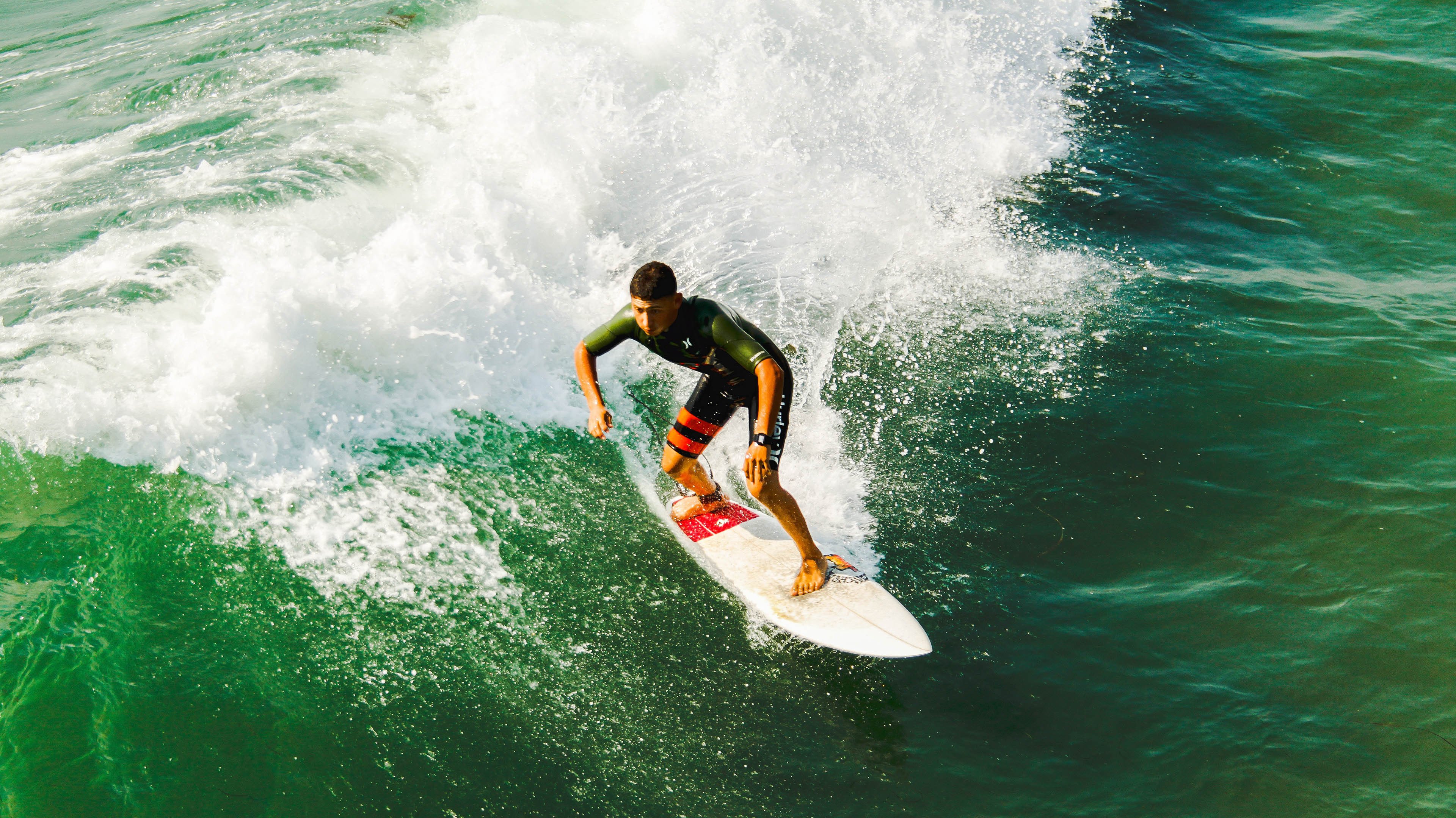 开云体育网站-《Apex Legends》赛事奖金持续上涨，吸引大量职业选手，apex algs奖金